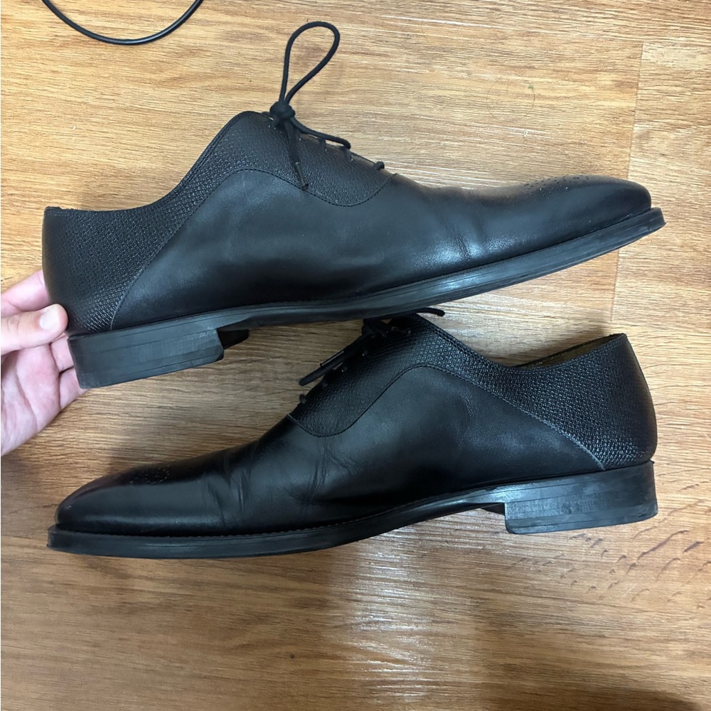 Magnanni Black Leather Oxfords